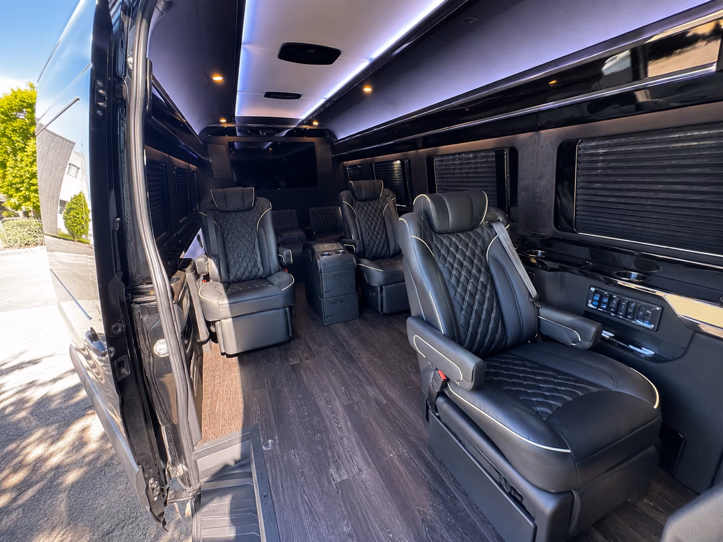 arlington comfortable employee shuttle bus rentals in arlington