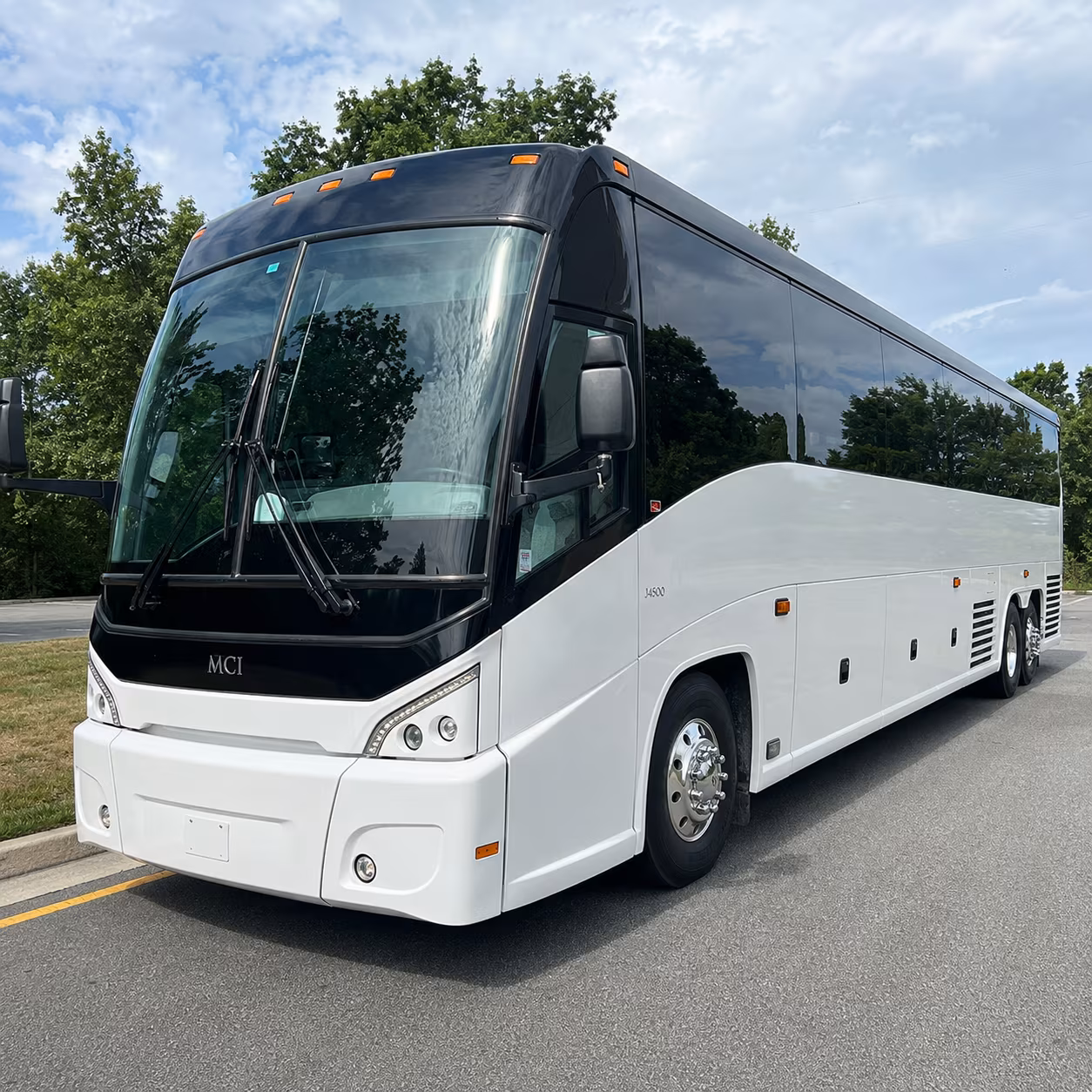 arlington make your long distance trip easier with an arlington charter bus