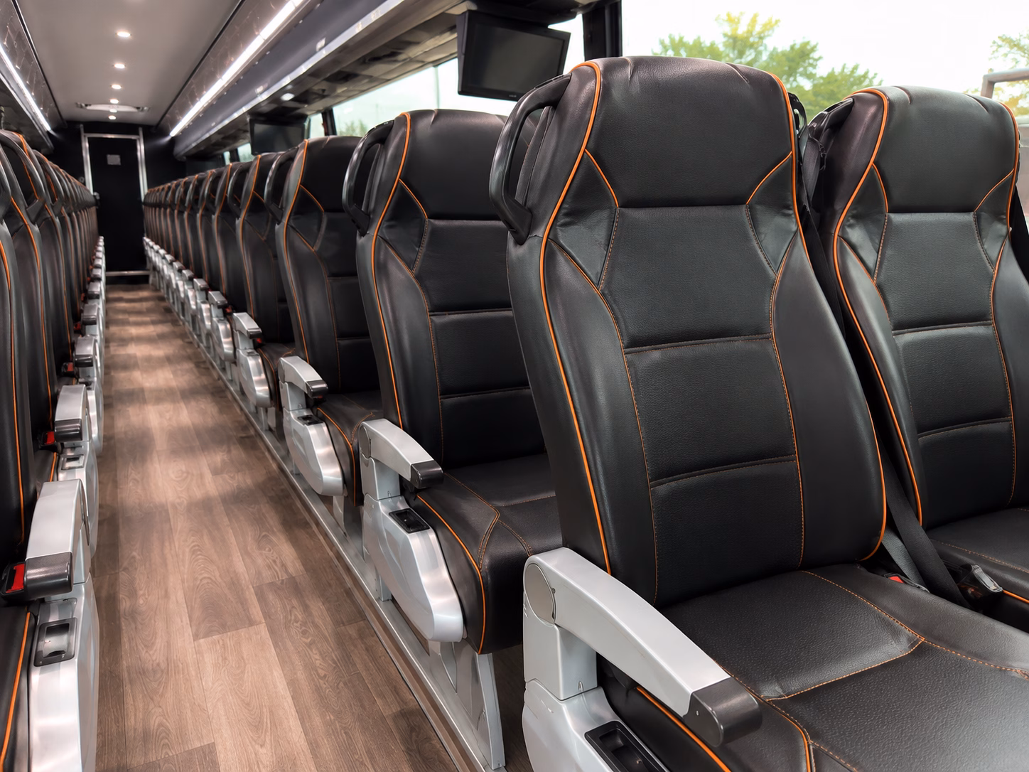 dickies arena and american airlines center nights are better on a bus